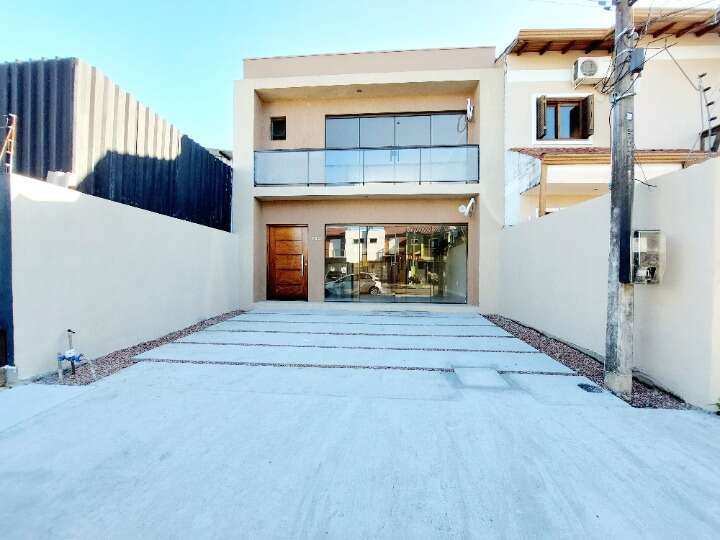 Casa à venda em Porto Alegre, Hípica, com 3 quartos, 208m²